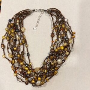 Elegant Multicolor Beaded Necklace